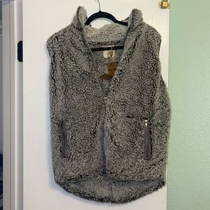 Vest fuzzy